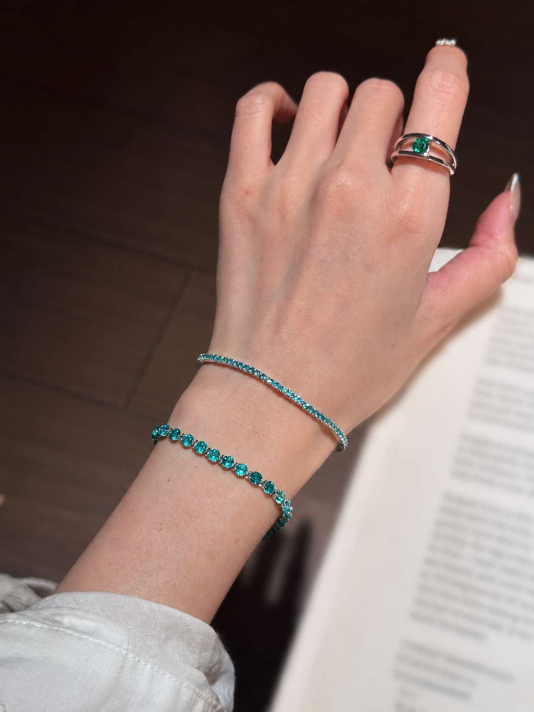 Petite Paraiba Tennis Bracelet | Paraiba Blue Lab-Grown Gemstone - Lunelle Atelier