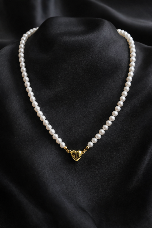 Aurora Freshwater Pearl Necklace | Heart Magnetic Clasp - Lunelle Atelier