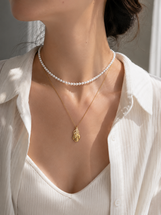 Aurora Freshwater Pearl Necklace | Heart Magnetic Clasp