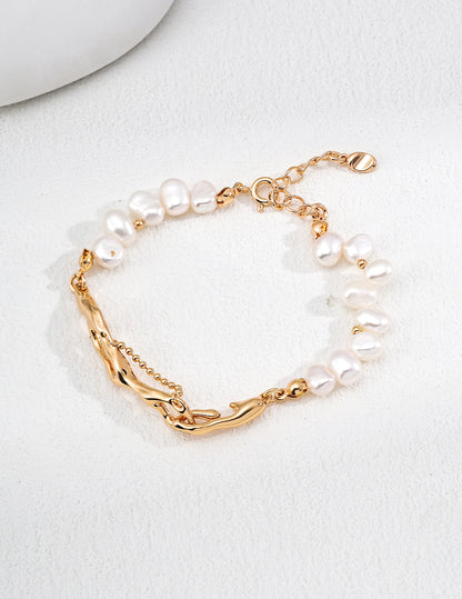 Fluid Form Freshwater Pearl Bracelet