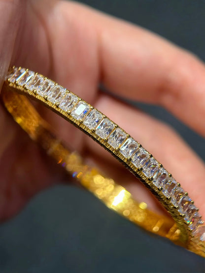 Baguette Oval Hinged Bangle