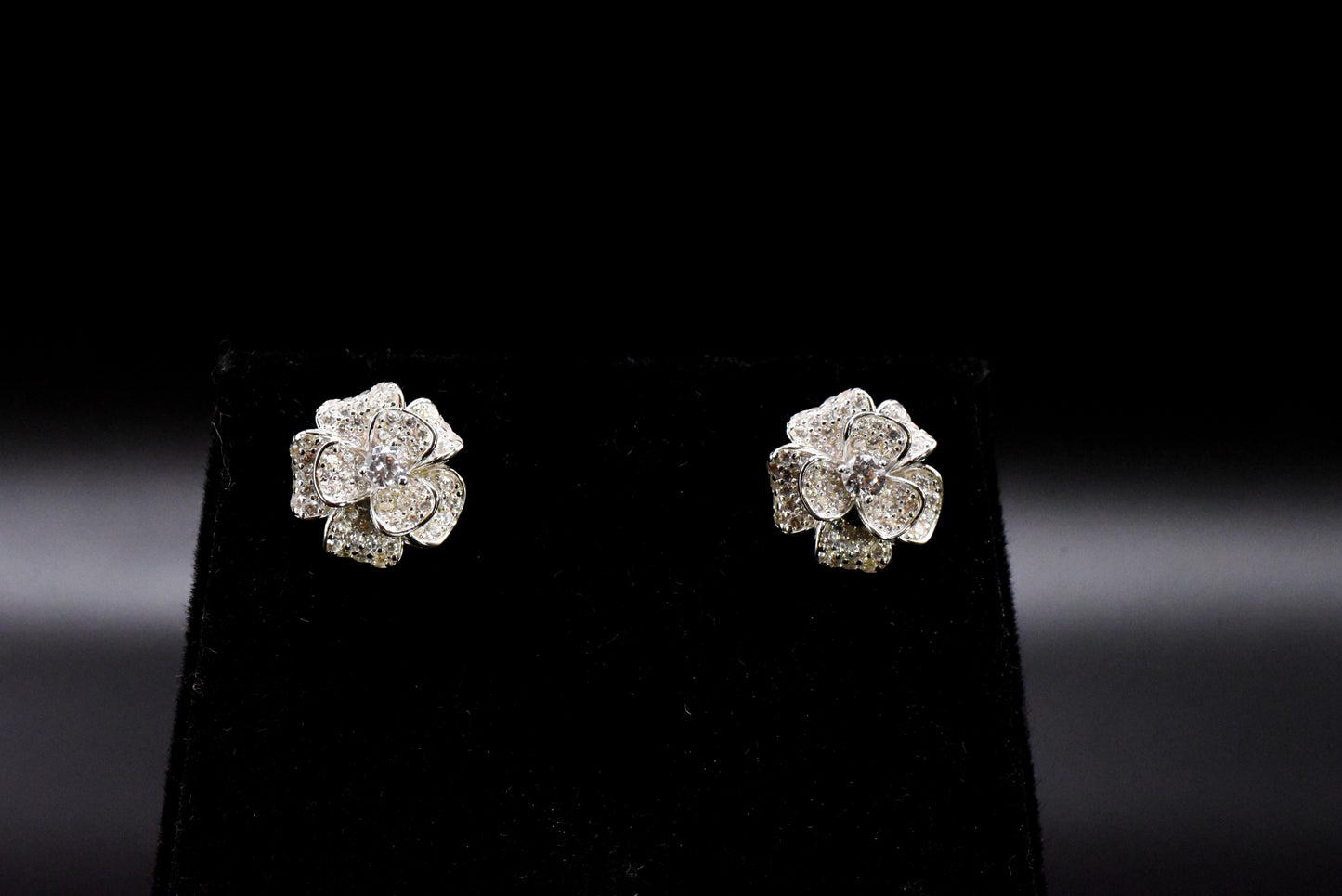 Camellia Bloom Earrings - Lunelle Atelier