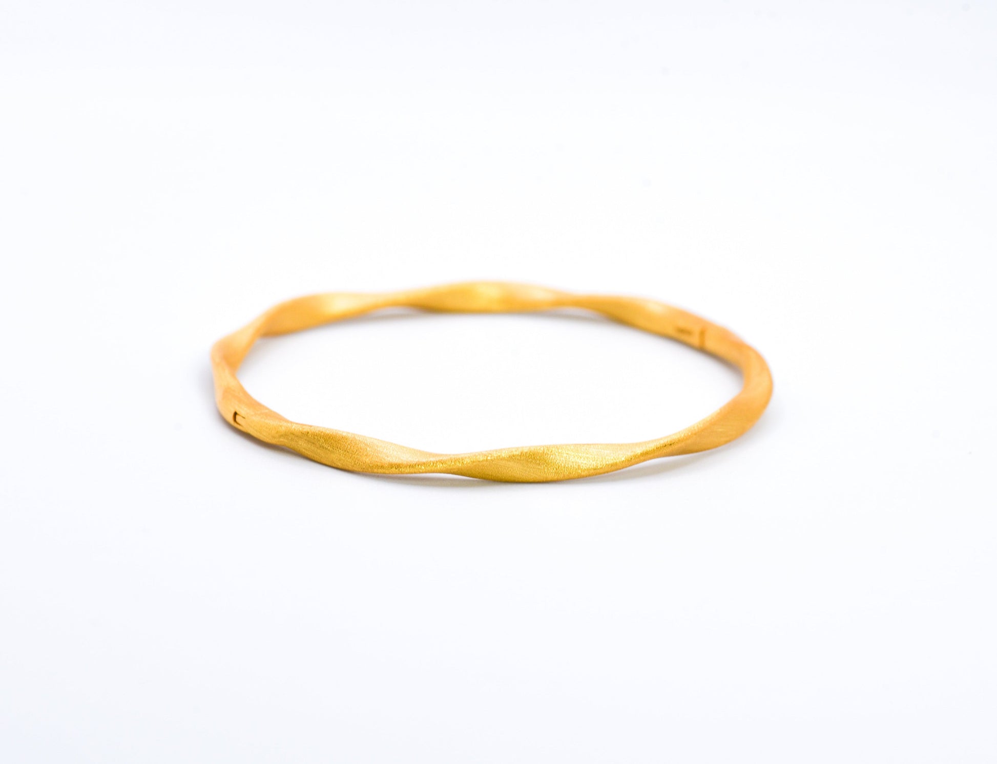 Brushed Mobius Bangle - Lunelle Atelier