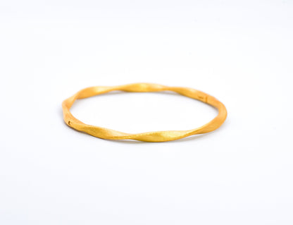Brushed Mobius Bangle - Lunelle Atelier