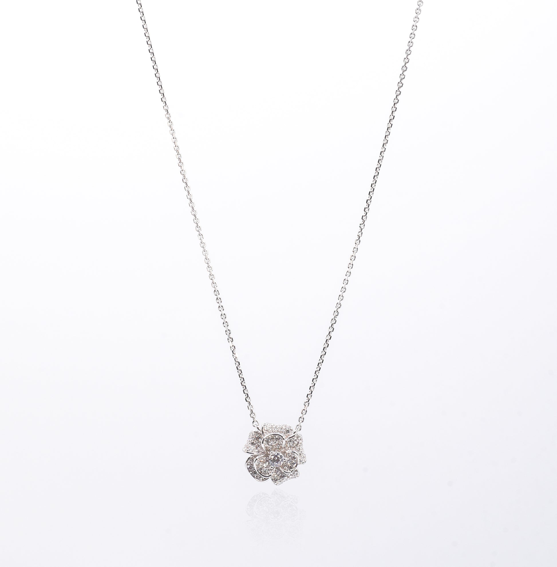 Camellia Bloom Necklace - Lunelle Atelier