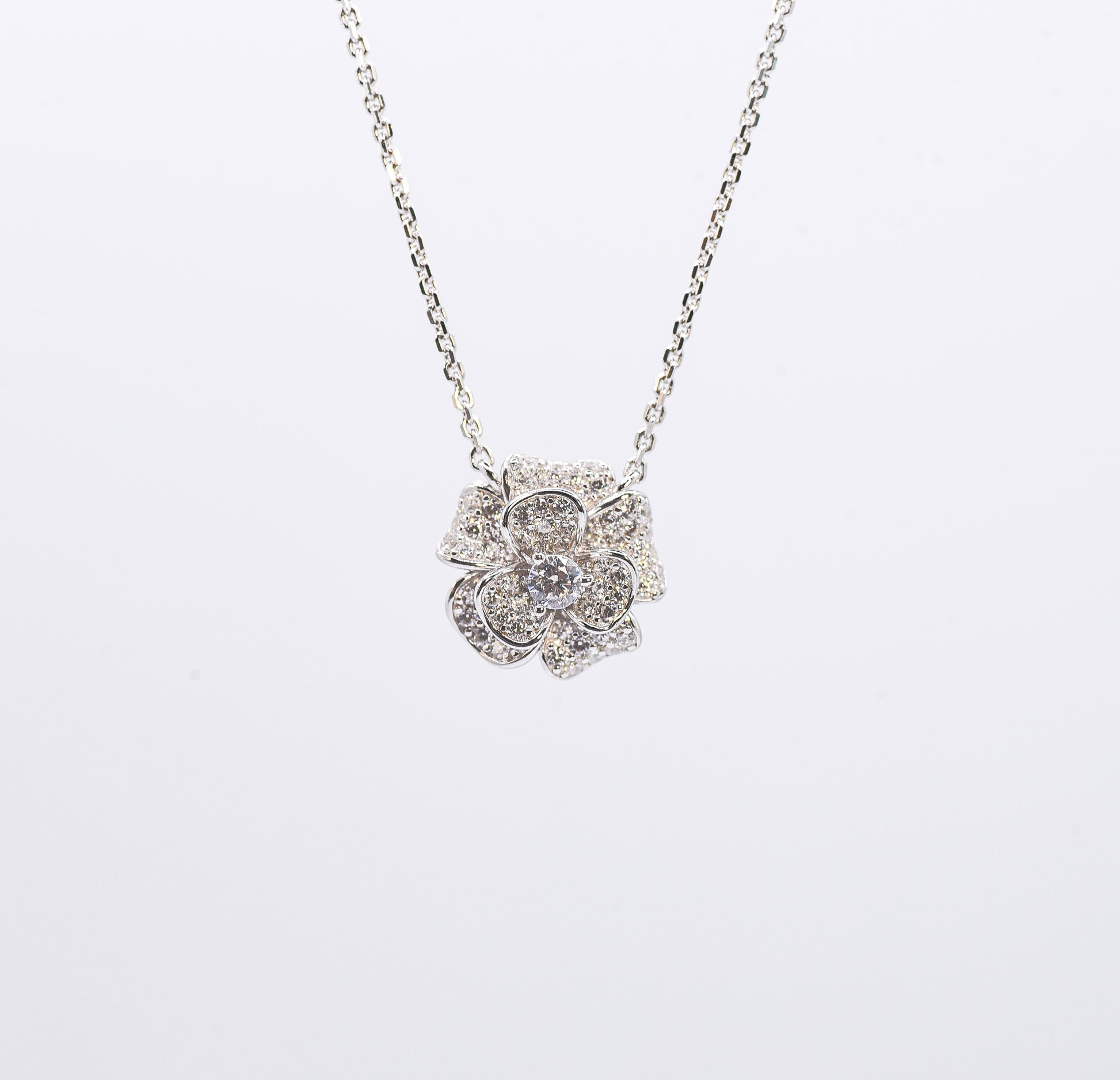 Camellia Bloom Necklace - Lunelle Atelier