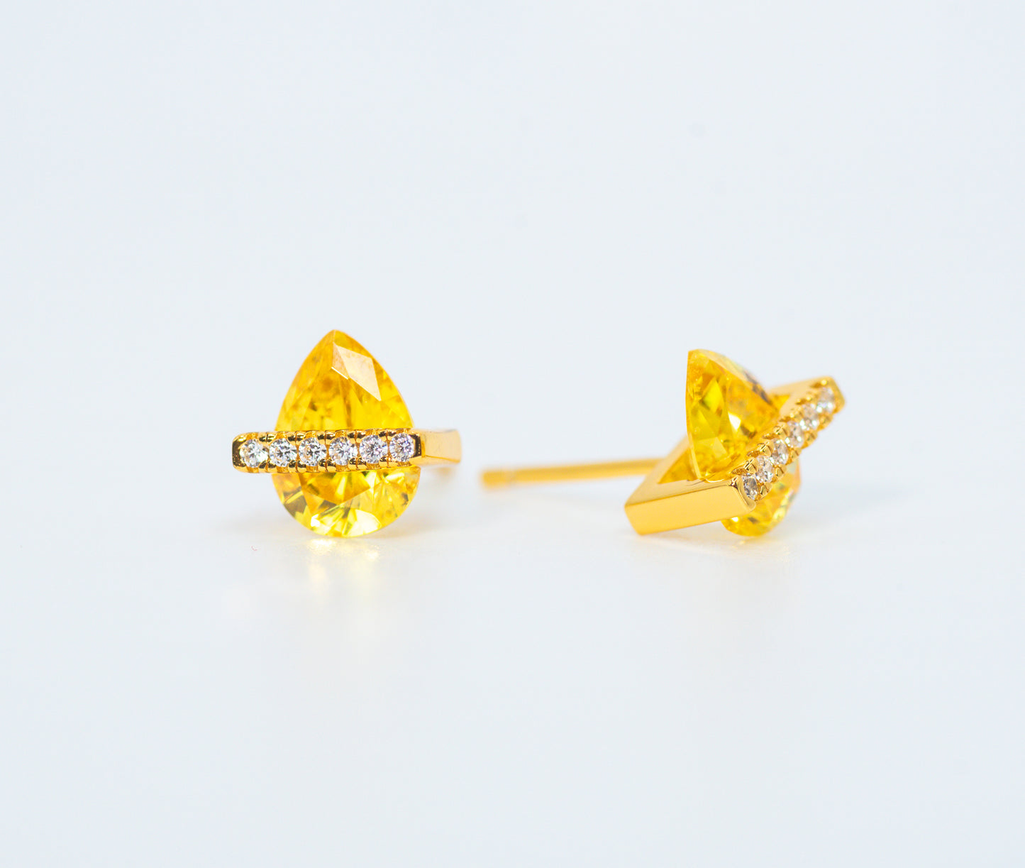 Golden Dew Stud Earrings - Lunelle Atelier