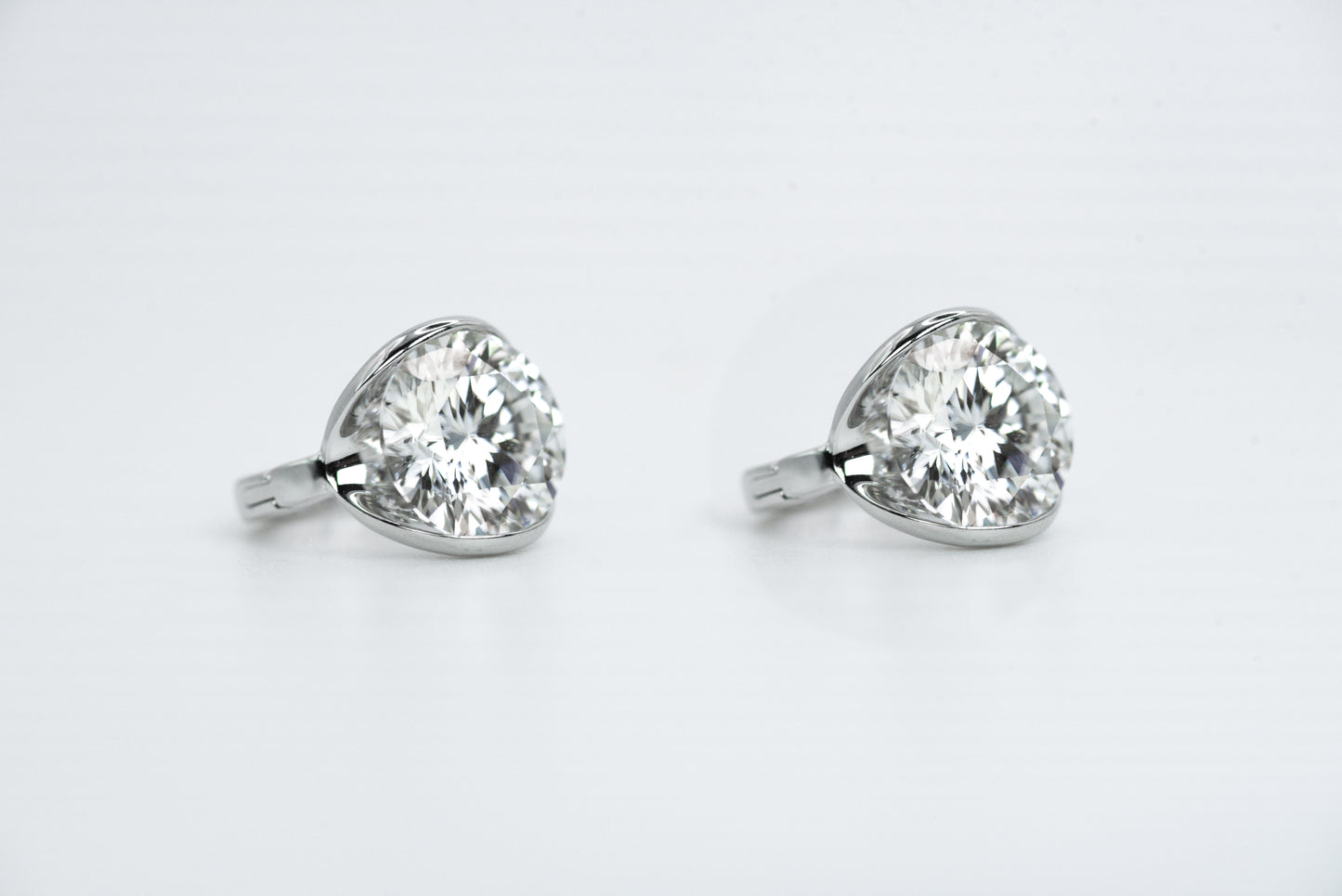 Floating Moissanite Ear Huggies 3 carat | Rhodium-Plated Sterling Silver - Lunelle Atelier