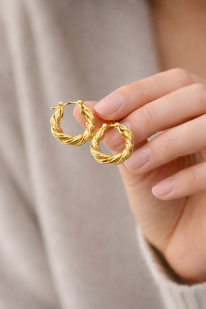 Twisted Rope Horseshoe Gold Hoop Earrings ｜Sterling Silver - Lunelle Atelier