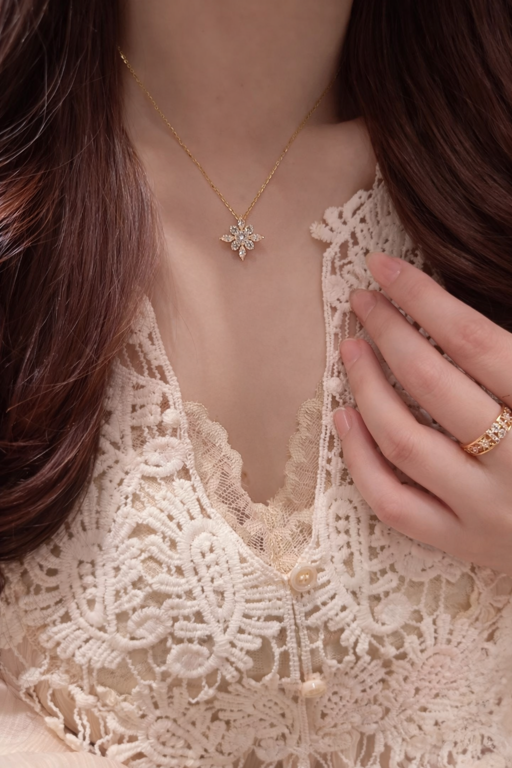 Starlume Snowflake Necklace - Lunelle Atelier