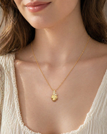 Wandering Feather Necklace, Yellow Gold - Lunelle Atelier