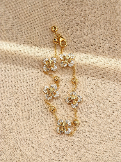 Clover Spark Bracelet, Yellow Gold - Lunelle Atelier