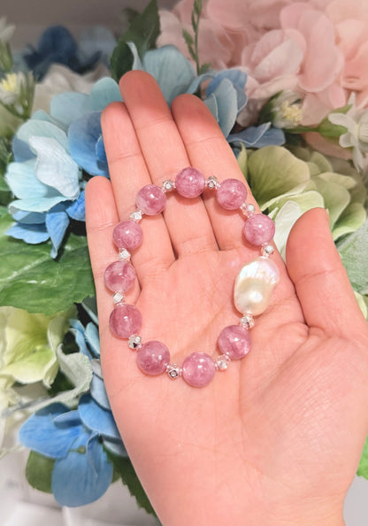 Pink Lepidolite Baroque Pearl Stretch Bracelet - Lunelle Atelier
