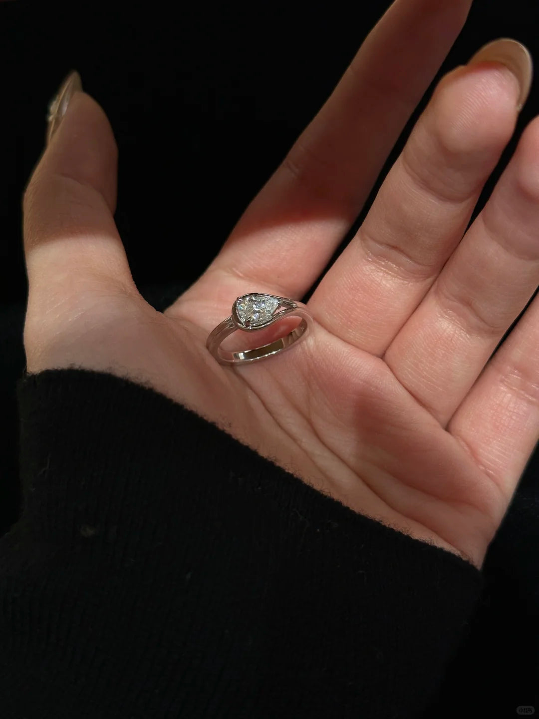 Pear-Shaped Ring, White Gold - Lunelle Atelier
