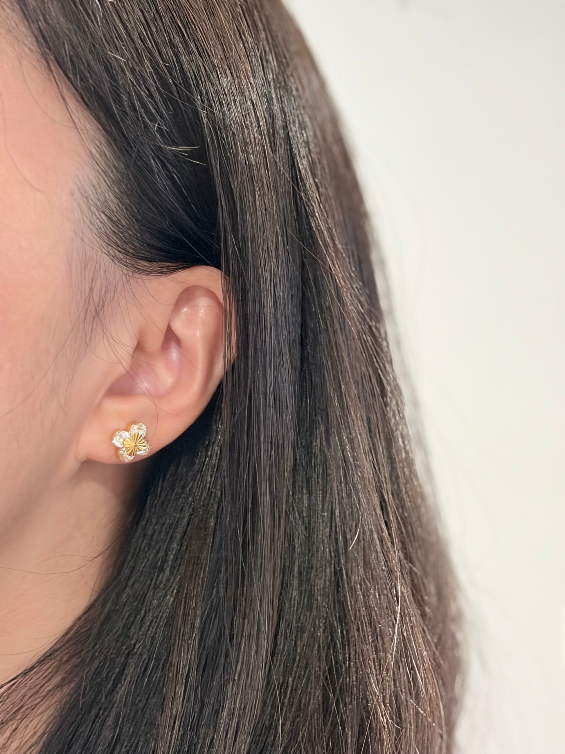 Clover Spark Earrings, Yellow Gold - Lunelle Atelier