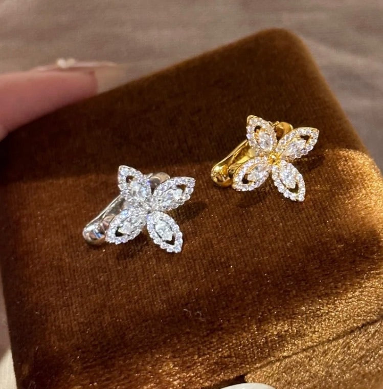 Ear Cliffs with silver and gold color