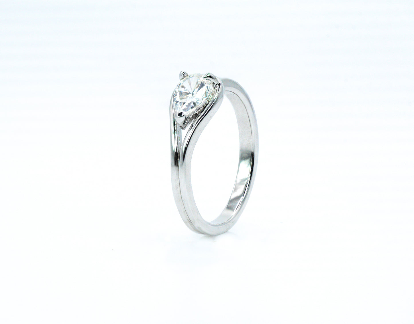 Pear-Shaped Ring | Rhodium-Plated Sterling Silver - Lunelle Atelier