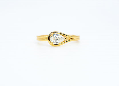 Pear-Shaped Ring |18K Gold Plated Sterling Silver - Lunelle Atelier