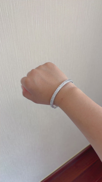Baguette Oval Hinged Bangle